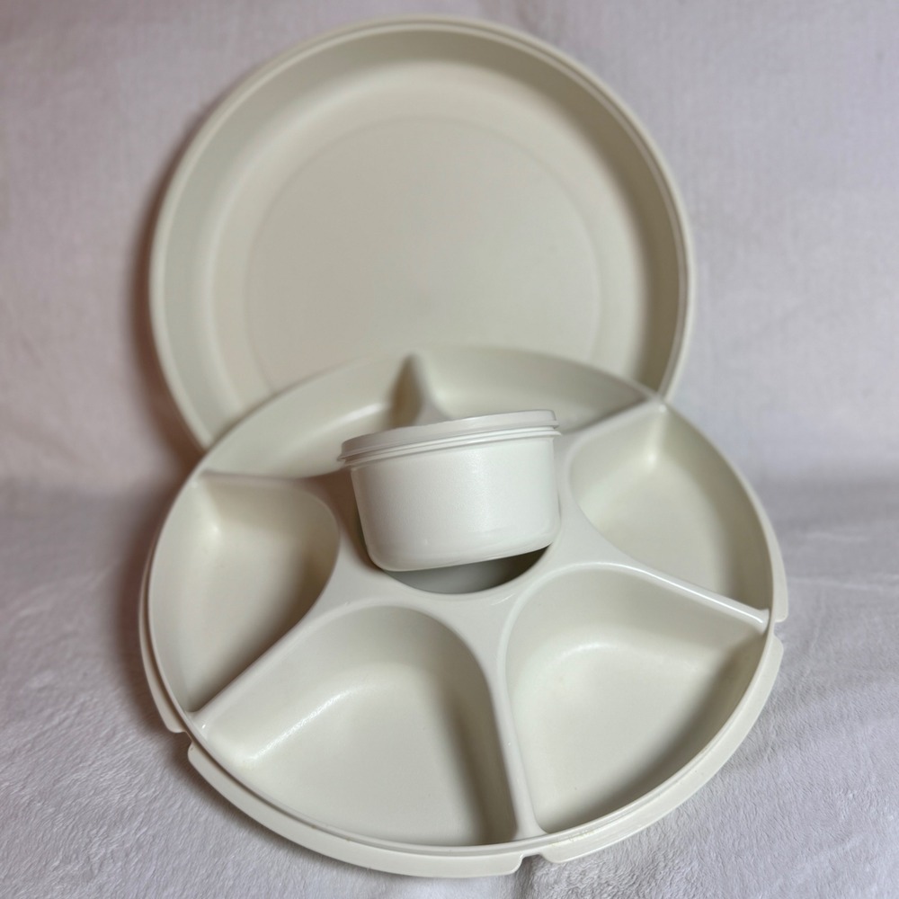 VTG Tupperware Divided Serving Party Tray Veggie Fruit Dip Lid Complete 1665-3